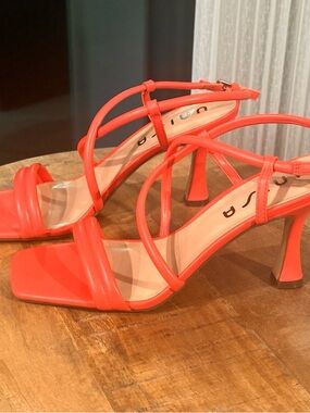Unisa Coral Strappy Mid-Heel Sandals